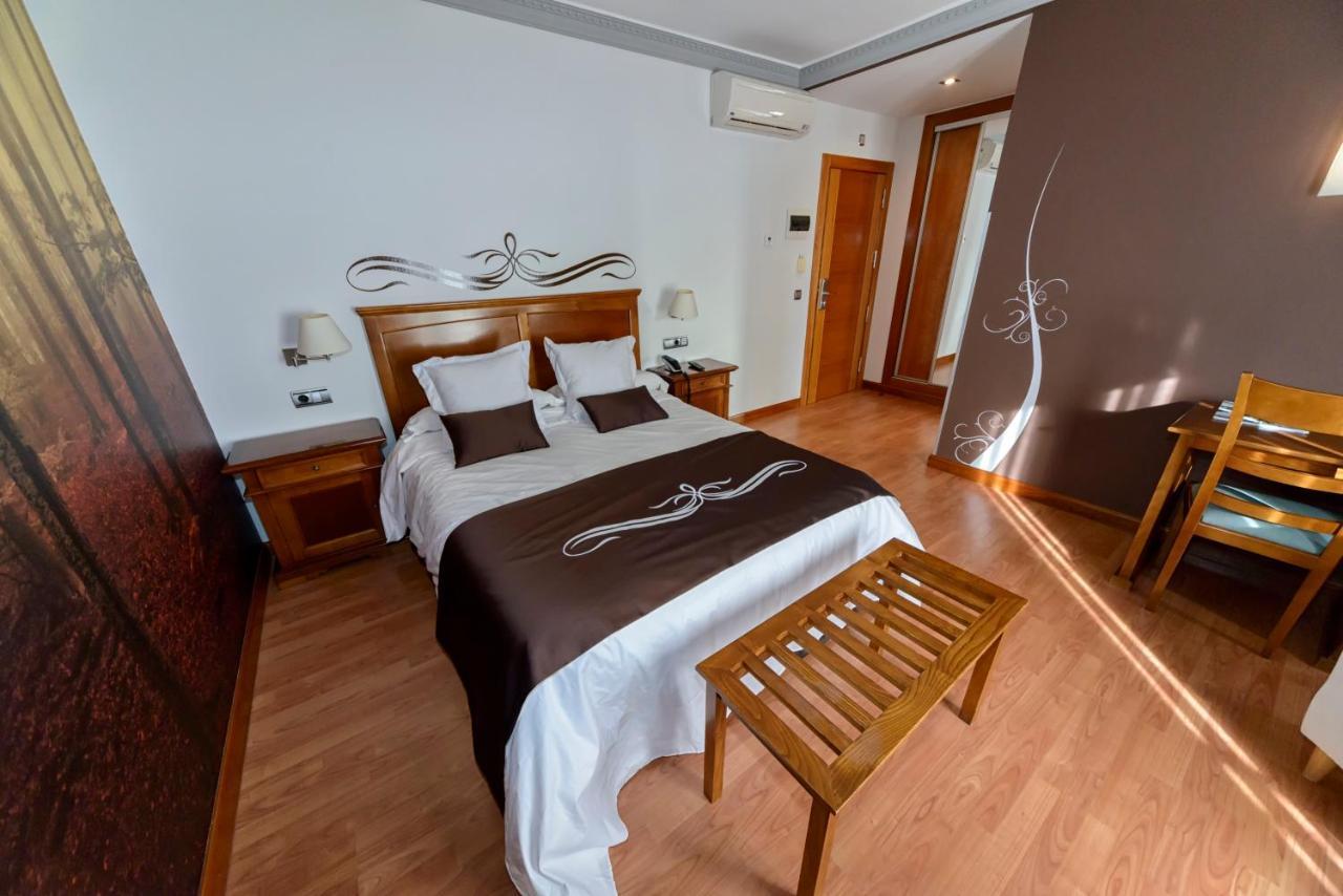 Hotel La Barrosa Abejar Eksteriør bilde