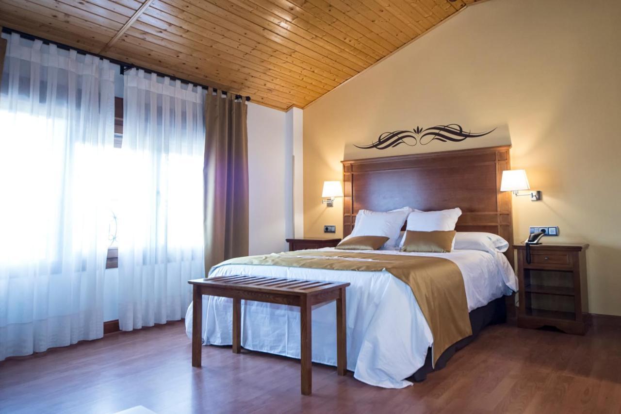Hotel La Barrosa Abejar Eksteriør bilde