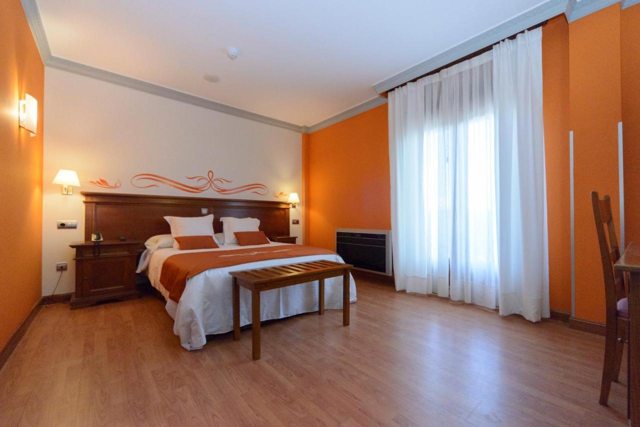 Hotel La Barrosa Abejar Eksteriør bilde