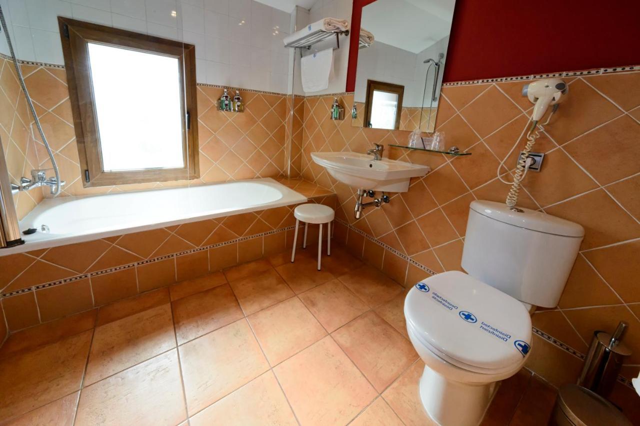 Hotel La Barrosa Abejar Eksteriør bilde