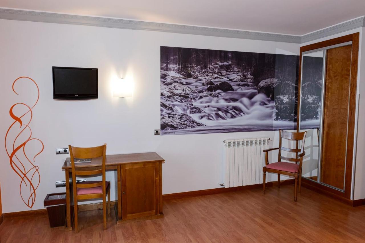 Hotel La Barrosa Abejar Eksteriør bilde
